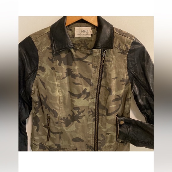 Women’s Camo & Faux Leather Light Jacket - Picture 4 of 10
